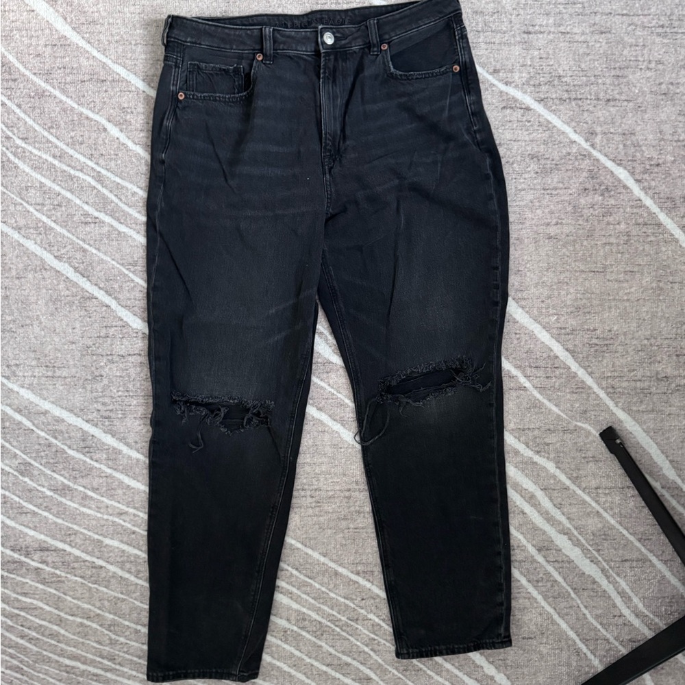 American Eagle Outfitters Black Strigid Mom Jeans